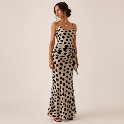 Vestido Largo de Lunares con Tirantes y Lazo en la Cintura